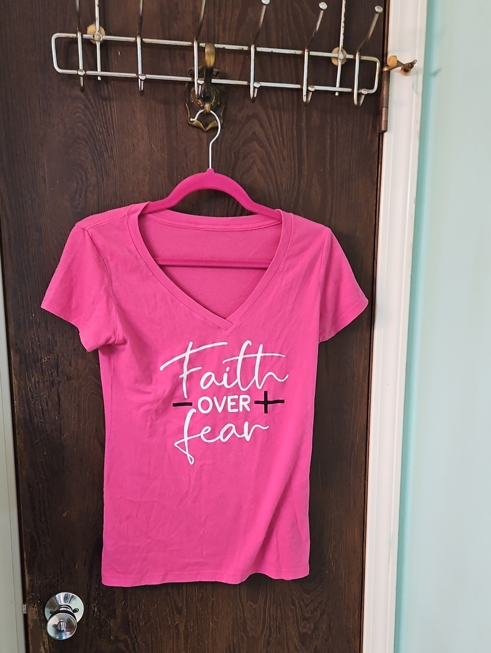 Women's Pink 'Faith Over Fear' V-Neck Short Sleeve Tee